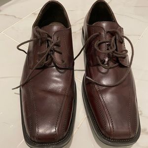 Men’s Shoes